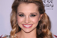 Danielle-doty-glam-hair-in-under-five-minutes-side
